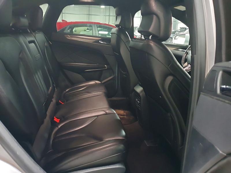 Photo 11 from auction – 2017 LINCOLN MKC with VIN 5LMCJ1D96HUL39870