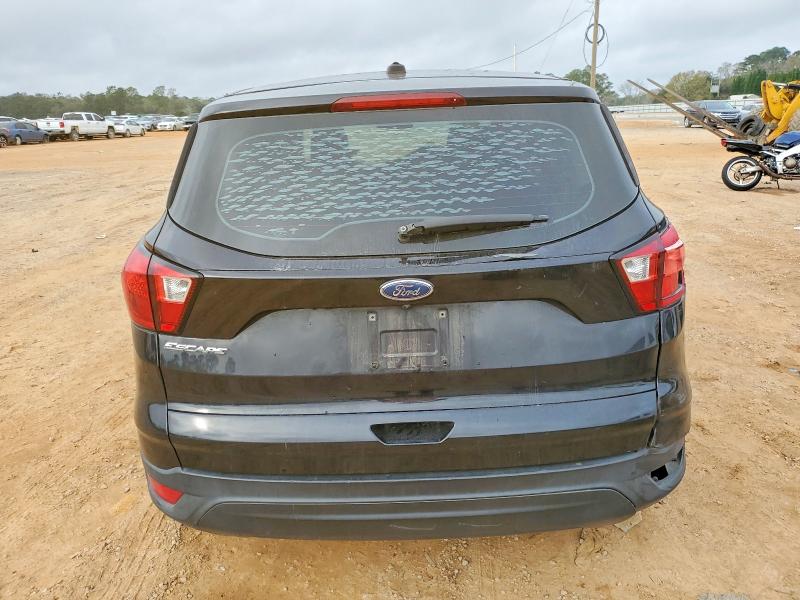 Photo 6 from auction – 2019 FORD ESCAPE S with VIN 1FMCU0F79KUB85825