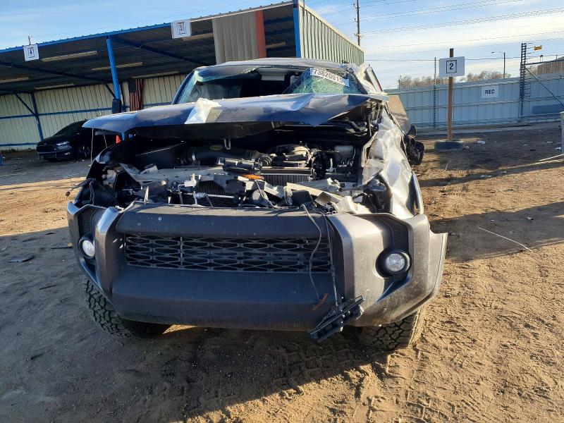 Photo 5 from auction – 2019 TOYOTA 4RUNNER with VIN JTEBU5JRXK5727526