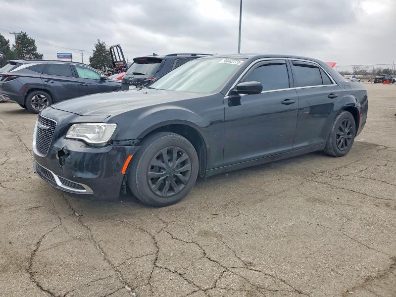CHRYSLER 300 LIMITE 2015 with VIN 2C3CCAAG7FH920528 - Photo from auction