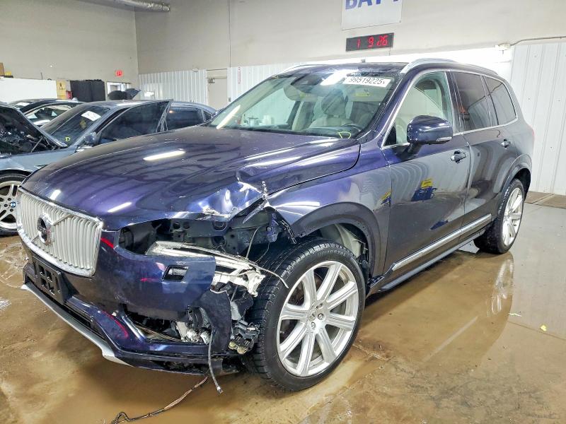 VOLVO XC90 T6 2016 with VIN YV4A22PL0G1072800 - Photo from auction