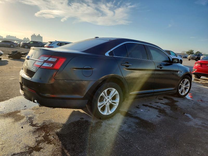 Photo 3 from auction – 2015 FORD TAURUS with VIN 1FAHP2E82FG174859