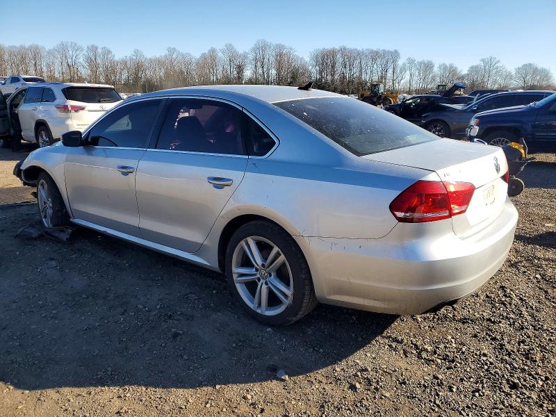 Photo 2 from auction – 2014 VOLKSWAGEN PASSAT with VIN 1VWBP7A32EC014880