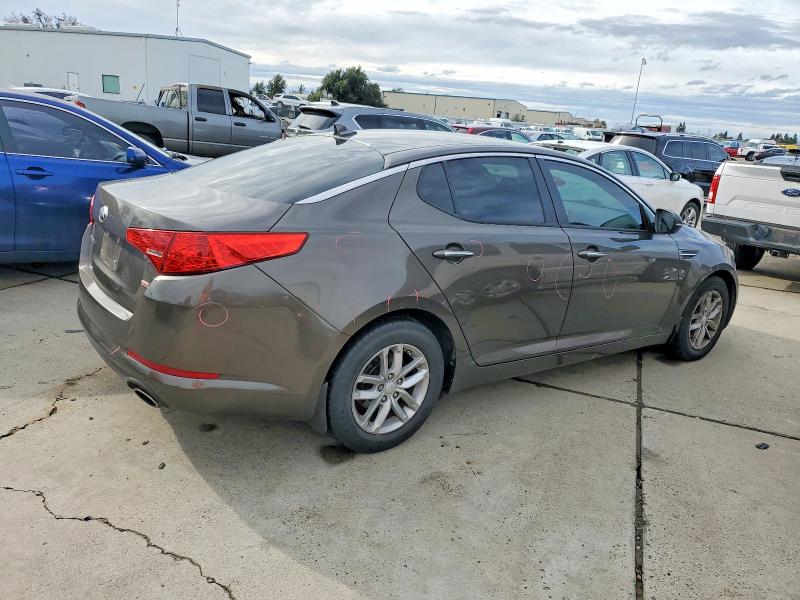 Photo 3 from auction – 2013 KIA OPTIMA LX with VIN 5XXGM4A73DG245210
