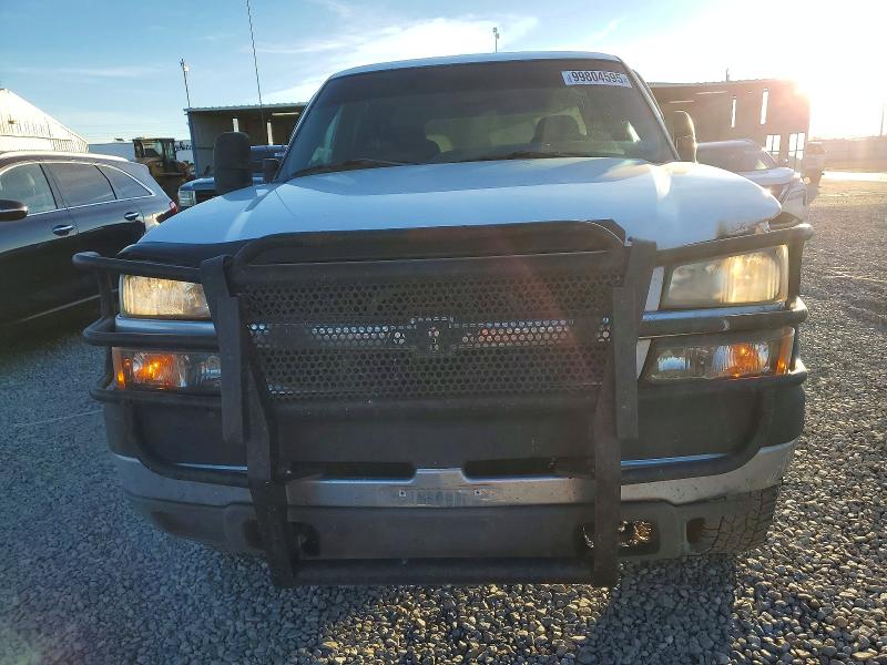 Photo 5 from auction – 2004 CHEVROLET SILVERADO with VIN 1GCHK29U74E294939