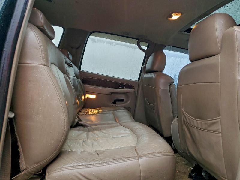 Photo 11 from auction – 2002 CHEVROLET SUBURBAN K with VIN 3GNFK16Z02G351853