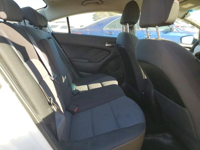 Photo 10 from auction – 2016 KIA FORTE LX with VIN KNAFX4A66G5443926