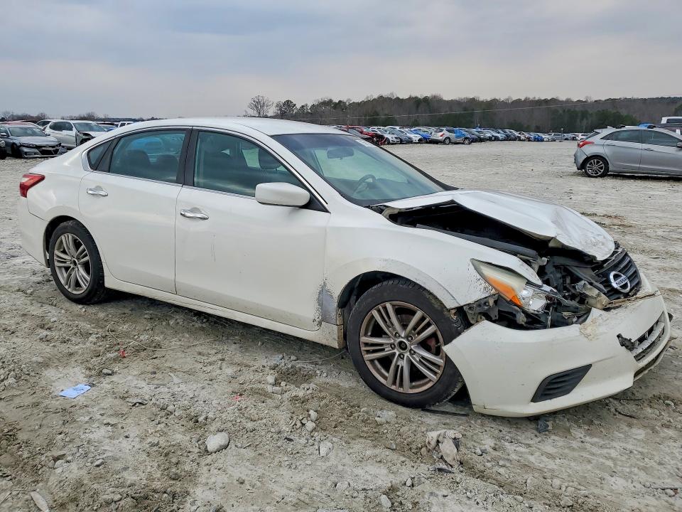 Photo 4 from auction – 2016 NISSAN ALTIMA with VIN 1N4AL3AP6GN354522