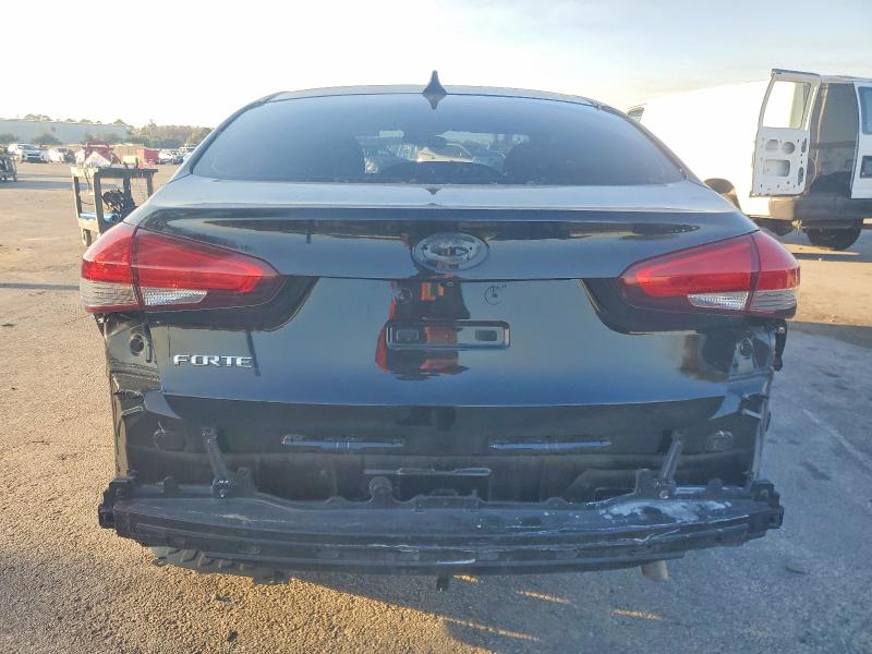 Photo 6 from auction – 2017 KIA FORTE with VIN 3KPFL4A77HE140523