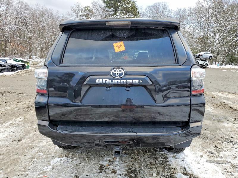 Photo 6 from auction – 2018 TOYOTA 4RUNNER SR with VIN JTEBU5JRXJ5521380