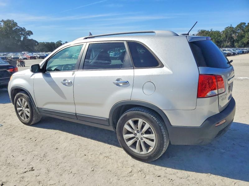 Photo 2 from auction – 2011 KIA SORENTO BA with VIN 5XYKT4A25BG048114