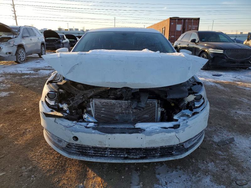 Photo 5 from auction – 2015 VOLKSWAGEN CC SPORT with VIN WVWBP7AN7FE814133