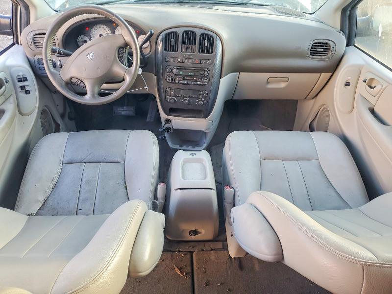 Photo 8 from auction – 2007 CHRYSLER GRAND CARA with VIN 2D8GP44L07R106939