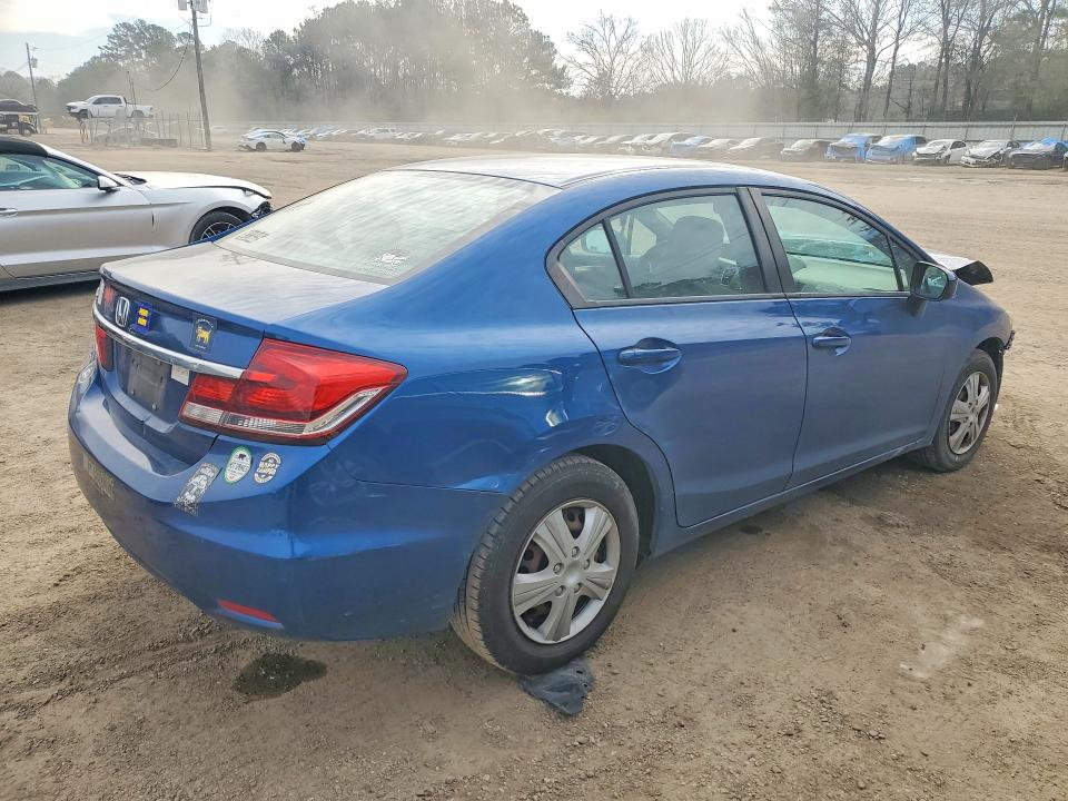 Photo 3 from auction – 2015 HONDA CIVIC LX with VIN 2HGFB2F58FH547428