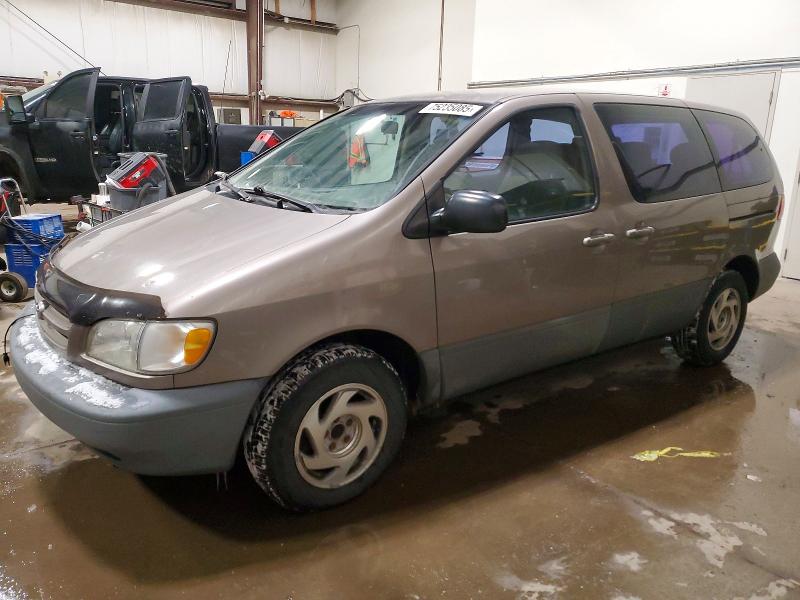 Photo 1 from auction – 1998 TOYOTA SIENNA CE with VIN 4T3ZF19CXWU009754