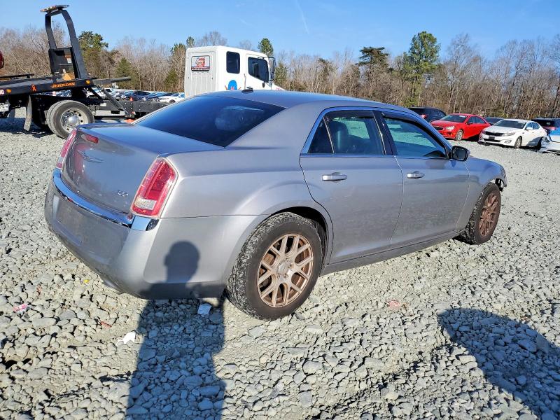 Photo 3 from auction – 2014 CHRYSLER 300 with VIN 2C3CCAAG7EH264832