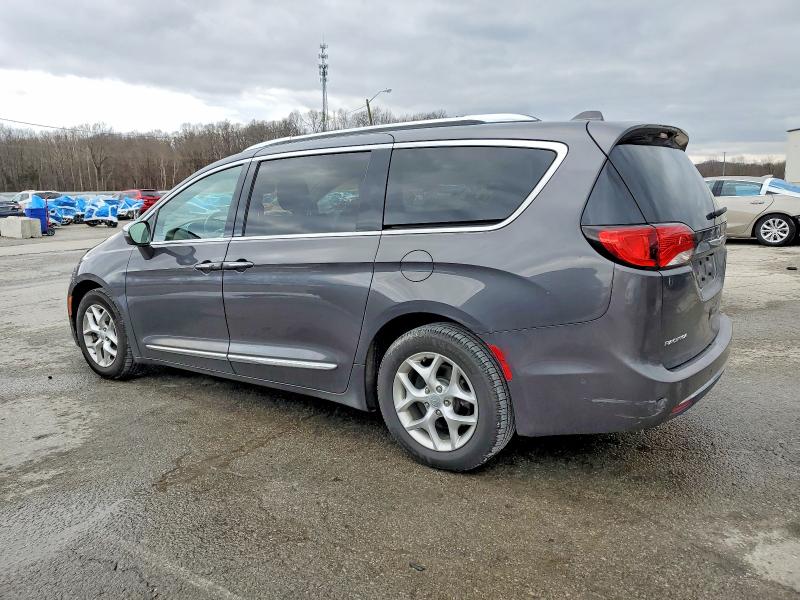Photo 2 from auction – 2020 CHRYSLER PACIFICA with VIN 2C4RC1GG3LR151870