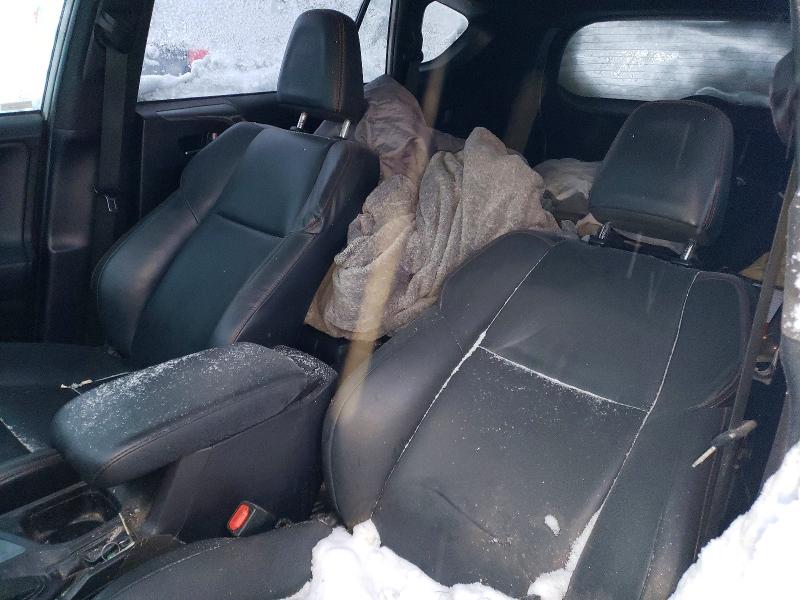 Photo 10 from auction – 2016 TOYOTA RAV4 SE with VIN 2T3JFREV0GW499657