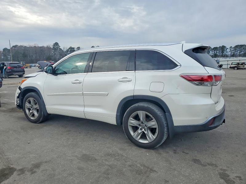 Фото 2 с аукциона – 2016 TOYOTA HIGHLANDER с VIN 5TDDKRFH1GS304961