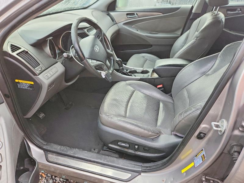 Photo 7 from auction – 2011 HYUNDAI SONATA with VIN KMHEC4A40BA018576