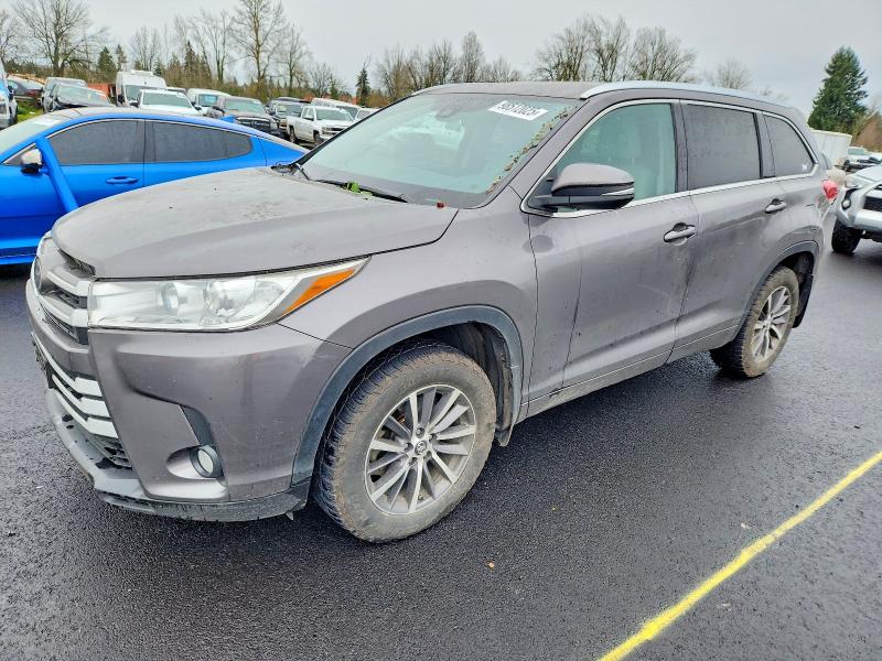 Zdjęcie 1 z aukcji – 2017 TOYOTA HIGHLANDER z VIN 5TDJZRFH5HS425198