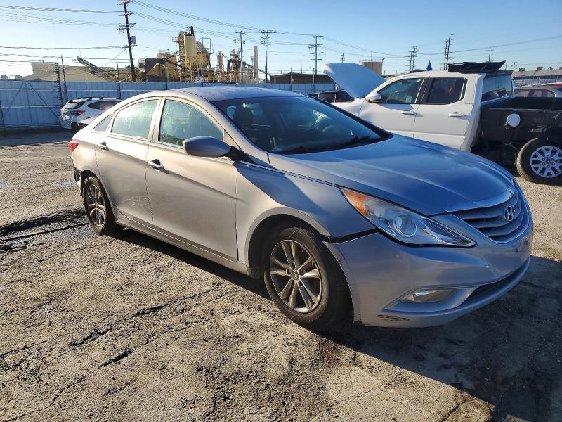 Photo 4 from auction – 2013 HYUNDAI SONATA GLS with VIN 5NPEB4AC8DH785702