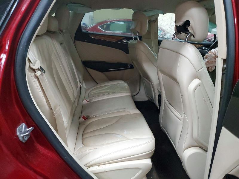 Фото 11 с аукциона – 2015 LINCOLN MKC с VIN 5LMTJ2AH7FUJ05459
