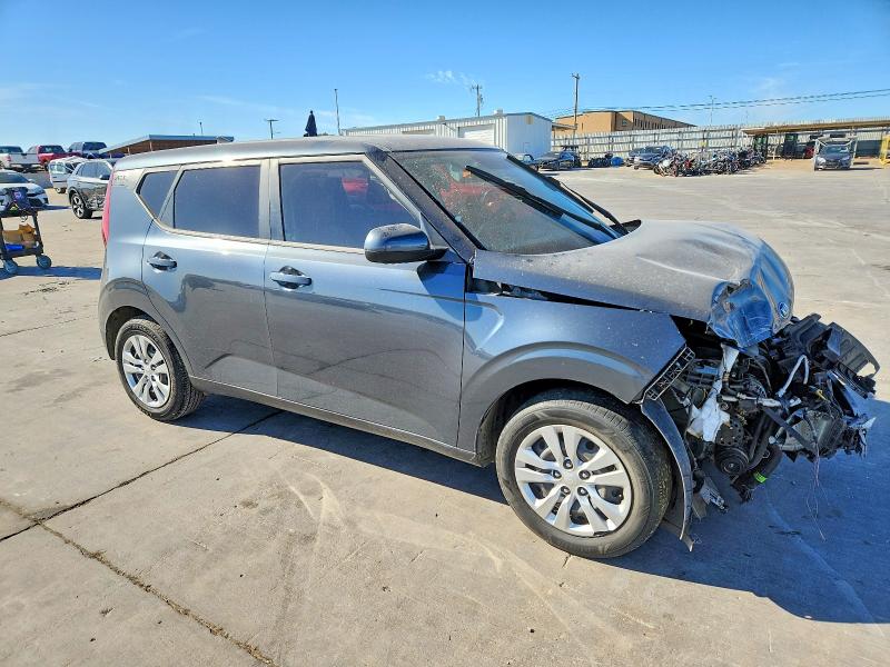 Photo 4 from auction – 2020 KIA SOUL with VIN KNDJ23AUXL7098421