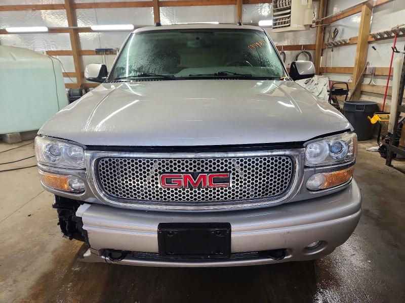Photo 5 from auction – 2005 GMC YUKON DENA with VIN 1GKEK63U55J203246