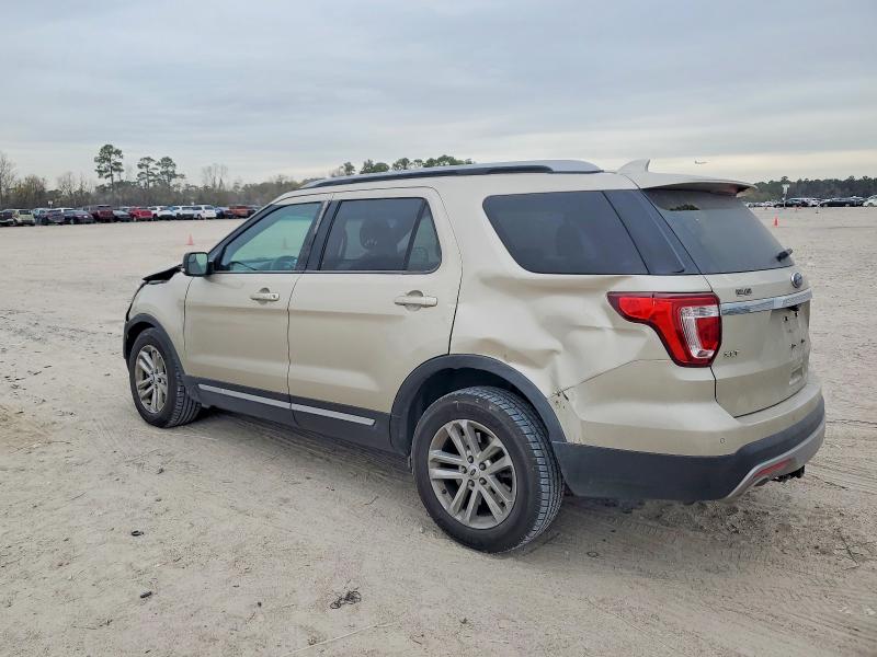 Photo 2 from auction – 2017 FORD EXPLORER X with VIN 1FM5K7D83HGB62227
