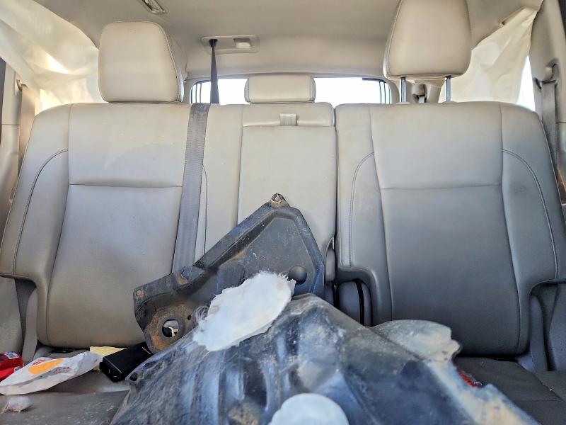 Photo 10 from auction – 2018 TOYOTA HIGHLANDER with VIN 5TDKZRFH7JS542176