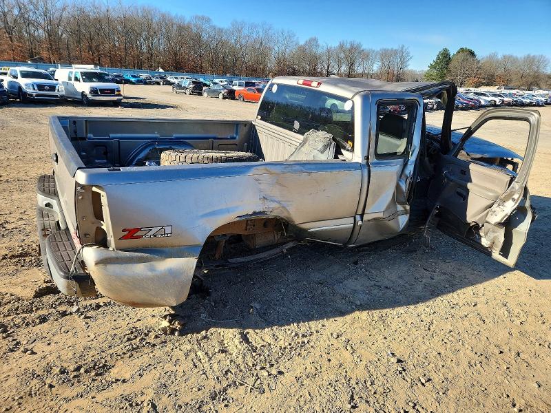 Photo 3 from auction – 2000 GMC NEW SIERRA with VIN 1GTEK19T7YE340635