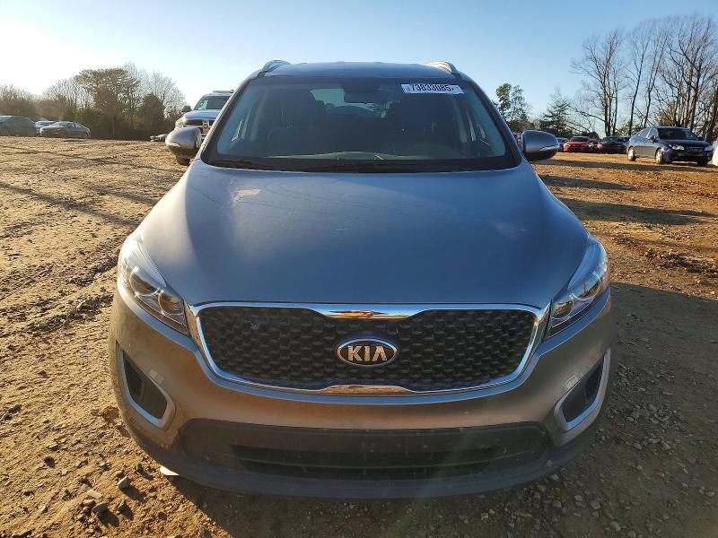Photo 5 from auction – 2018 KIA SORENTO LX with VIN 5XYPG4A38JG424645