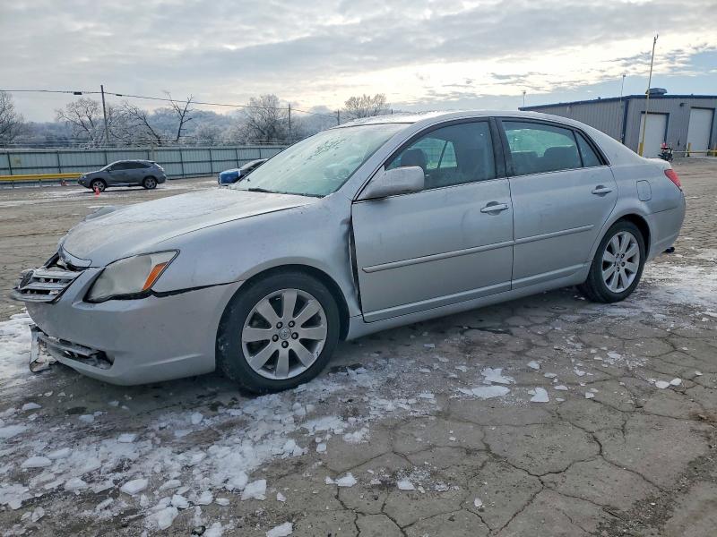 TOYOTA AVALON 2007 with VIN 4T1BK36B97U221527 - Photo from auction