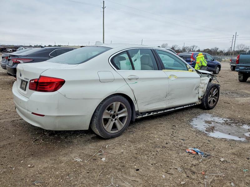Photo 3 from auction – 2012 BMW 528 I with VIN WBAXG5C57CDY30337