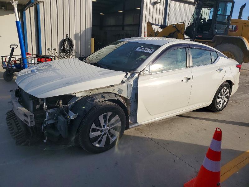 NISSAN ALTIMA 2020 with VIN 1N4BL4BV4LC167857 - Photo from auction