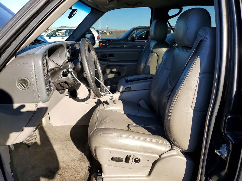 Photo 7 from auction – 2004 CHEVROLET AVALANCHE with VIN 3GNEC12T34G342027