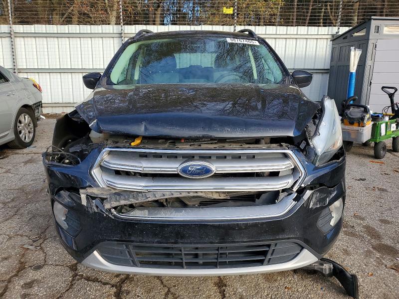 Photo 5 from auction – 2017 FORD ESCAPE SE with VIN 1FMCU0G96HUB01159
