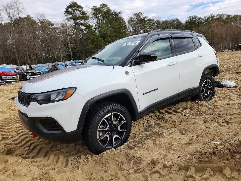 JEEP COMPASS TR 2024 with VIN 3C4NJDDN3RT169249 - Photo from auction