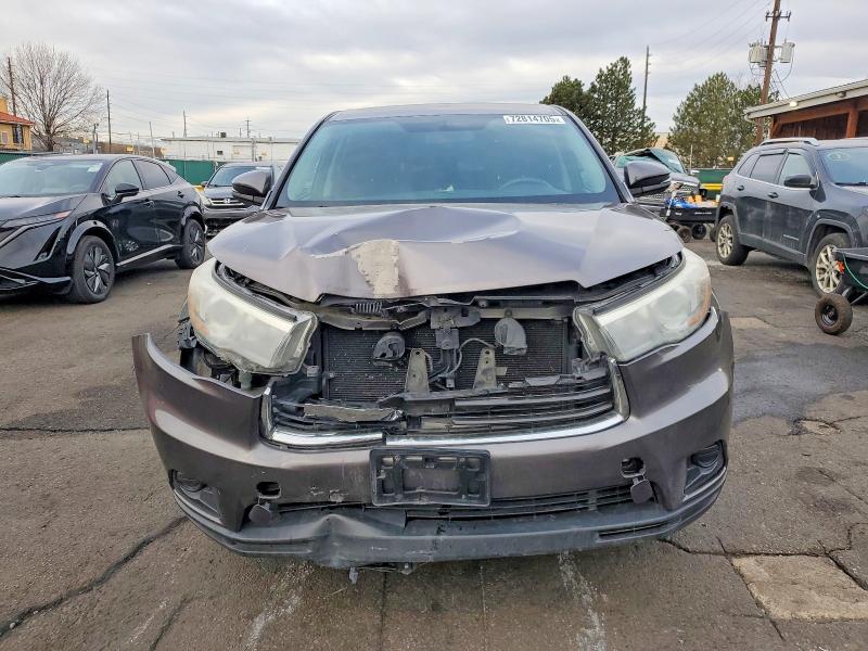 Photo 5 from auction – 2016 TOYOTA HIGHLANDER with VIN 5TDZKRFH6GS125773