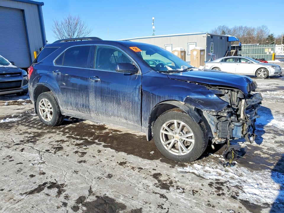 Photo 4 from auction – 2017 CHEVROLET EQUINOX LT with VIN 2GNFLFE3XH6215743