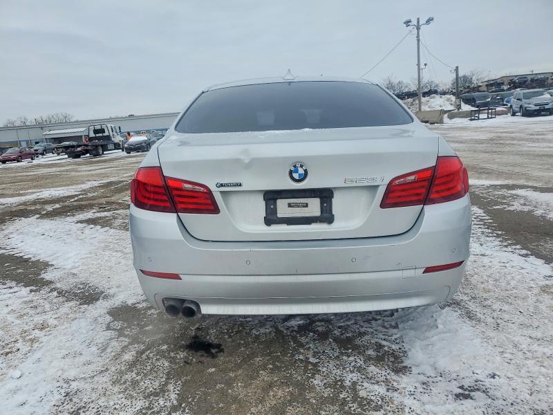 Photo 6 from auction – 2012 BMW 528 XI with VIN WBAXH5C51CDW02637