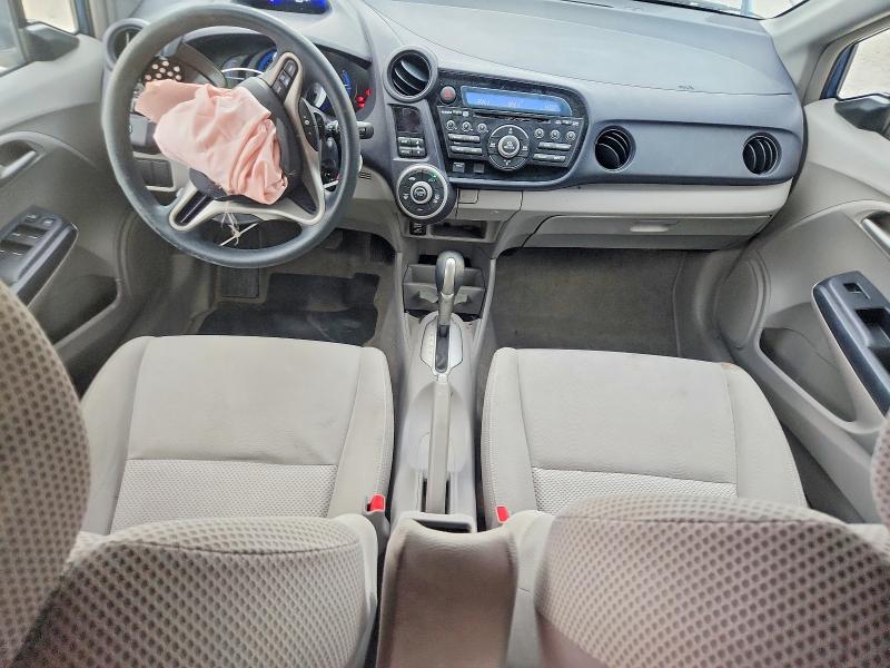 Photo 8 from auction – 2010 HONDA INSIGHT with VIN JHMZE2H77AS024497