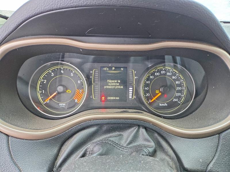 Photo 9 from auction – 2015 JEEP CHEROKEE L with VIN 1C4PJMCSXFW519093