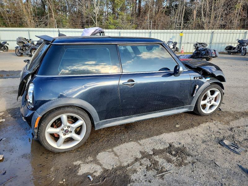 Photo 3 from auction – 2006 MINI COOPER S with VIN WMWRE33506TJ34240