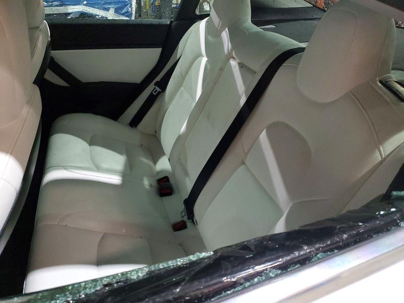 Photo 10 from auction – 2020 TESLA MODEL 3 with VIN 5YJ3E1EC4LF715005