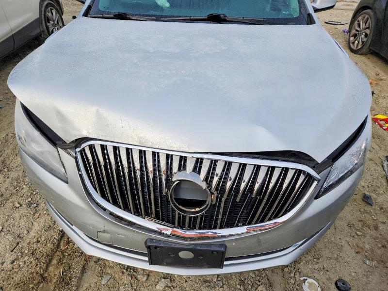 Photo 11 from auction – 2016 BUICK LACROSSE with VIN 1G4GA5G33GF230708