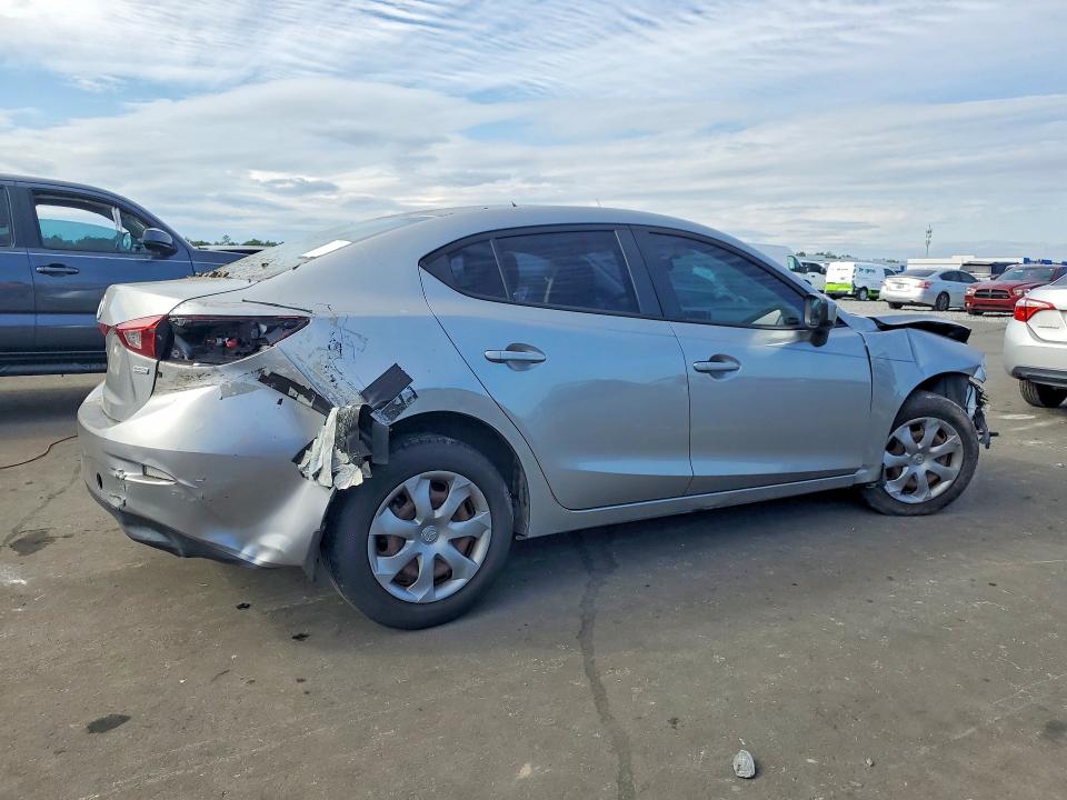 Photo 3 from auction – 2014 MAZDA 3 with VIN JM1BM1U75E1169328