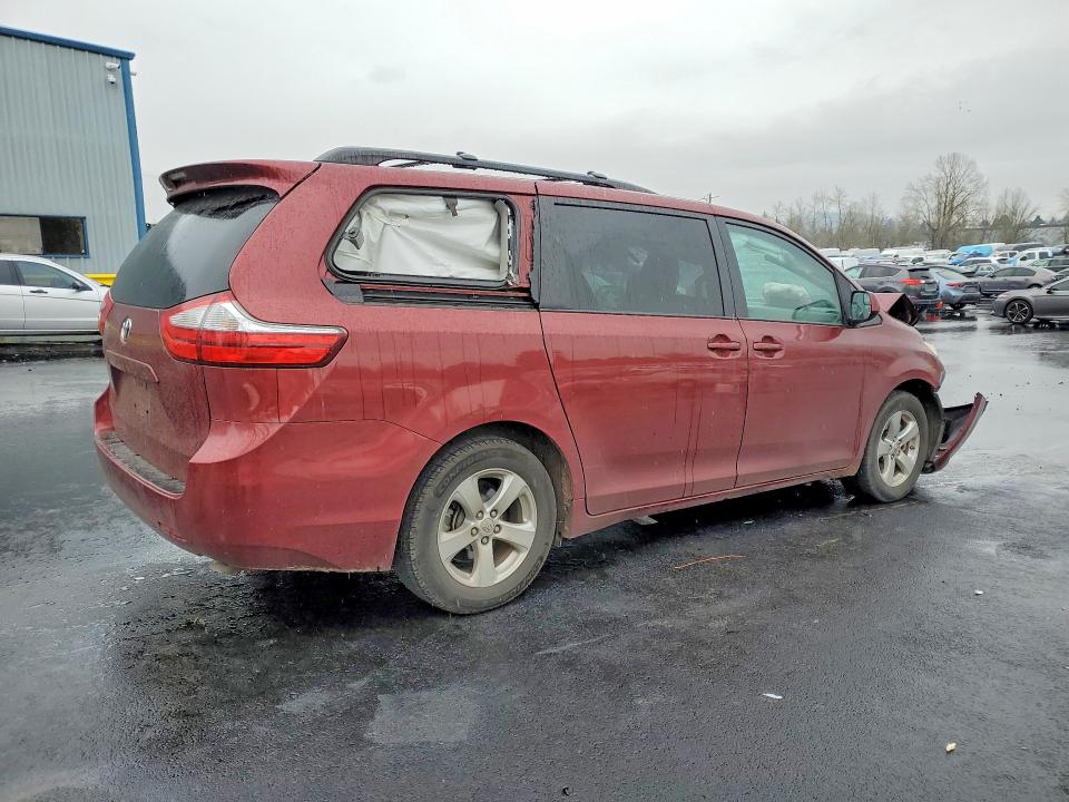 Photo 3 from auction – 2016 TOYOTA SIENNA LE with VIN 5TDKK3DC8GS735356