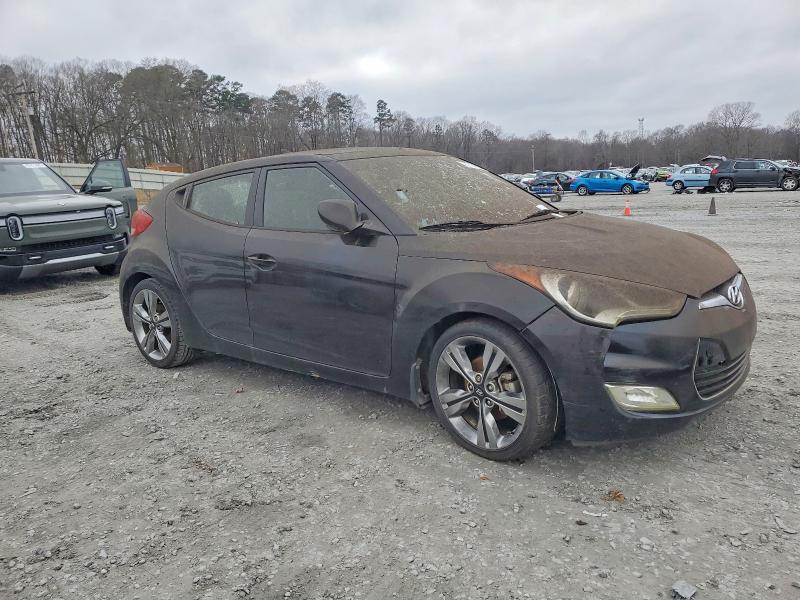 Photo 4 from auction – 2016 HYUNDAI VELOSTER with VIN KMHTC6AD2GU250878